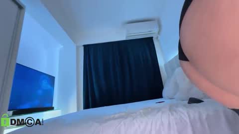 Snapshot of scarlettandtom chatting on September 21, 8:46 pm ScarlettAndTom online show from September 21, 8:46 pm
