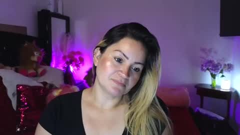 Scarlette online show from December 2, 9:09 am