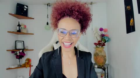 Snapshot of scarlettmalbec chatting on December 5, 11:12 pm Scarlett online show from December 5, 11:12 pm