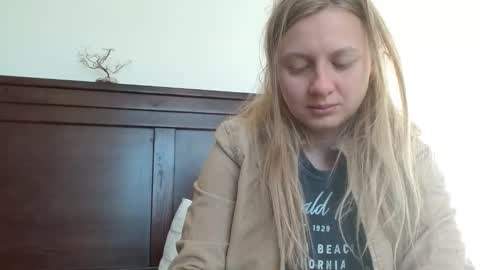 Snapshot of scartit chatting on February 21, 3:32 pm ScarTit Bernhard online show from February 21, 3:32 pm