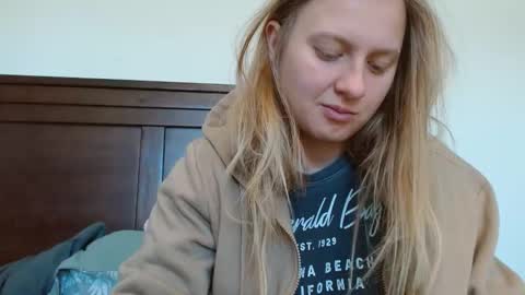 Snapshot of scartit chatting on March 10, 7:18 pm ScarTit Bernhard online show from March 10, 7:18 pm