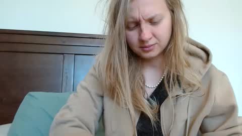 Snapshot of scartit chatting on March 2, 6:08 pm ScarTit Bernhard online show from March 2, 6:08 pm