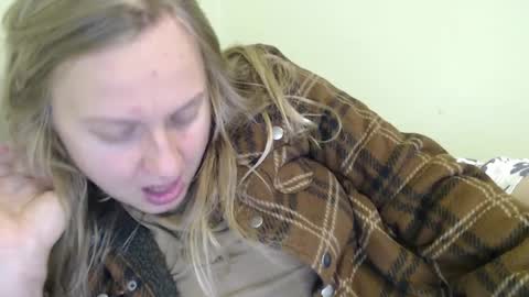 Snapshot of scartit chatting on October 1, 6:40 pm ScarTit Bernhard online show from October 1, 6:40 pm