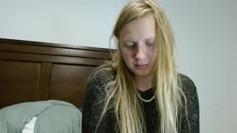 Snapshot of scartit chatting on March 6, 3:24 am ScarTit Bernhard online show from March 6, 3:24 am