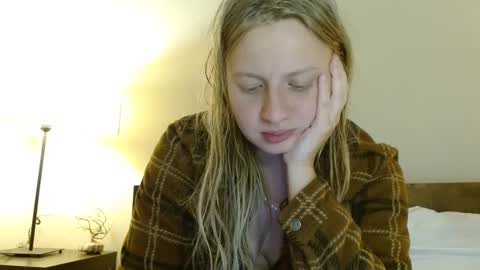 Snapshot of scartit chatting on February 27, 6:35 am ScarTit Bernhard online show from February 27, 6:35 am