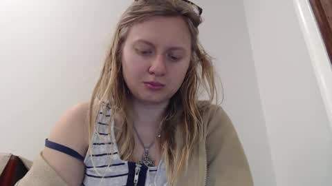 Snapshot of scartit chatting on October 9, 4:34 pm ScarTit Bernhard online show from October 9, 4:34 pm