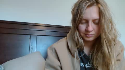 Snapshot of scartit chatting on March 2, 12:42 am ScarTit Bernhard online show from March 2, 12:42 am