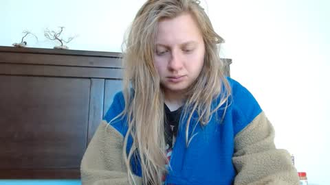 Snapshot of scartit chatting on February 15, 5:39 pm ScarTit Bernhard online show from February 15, 5:39 pm