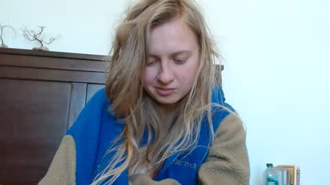 Snapshot of scartit chatting on February 23, 9:05 pm ScarTit Bernhard online show from February 23, 9:05 pm