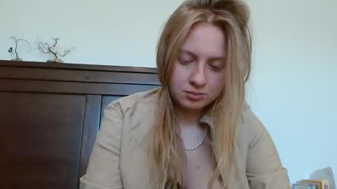 Snapshot of scartit chatting on February 24, 6:58 pm ScarTit Bernhard online show from February 24, 6:58 pm
