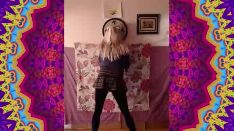 sch00lgirlass online show from February 22, 7:49 pm