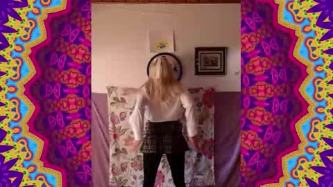 sch00lgirlass online show from February 13, 7:06 pm