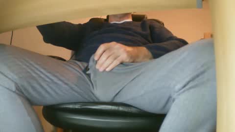 Fritz Schluepper online show from February 4, 7:11 pm