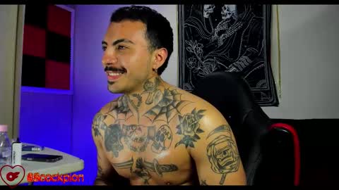 Alejandro help me to reach 200 thumps up online show from October 21, 9:03 am