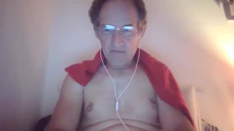 Snapshot of scotchwhieskie chatting on September 29, 10:09 pm scotchwhieskie online show from September 29, 10:09 pm