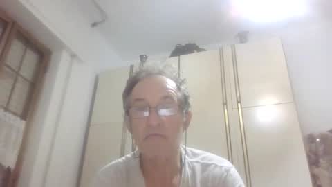 Snapshot of scotchwhieskie chatting on September 15, 6:53 pm scotchwhieskie online show from September 15, 6:53 pm