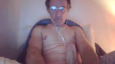 Snapshot of scotchwhieskie chatting on October 11, 11:30 pm scotchwhieskie online show from October 11, 11:30 pm