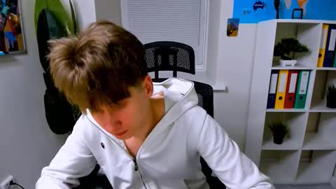 Scott online show from January 15, 9:45 pm