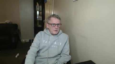 James online show from October 28, 7:26 pm