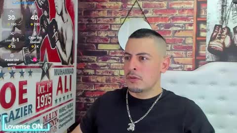 Snapshot of scotty_music chatting on October 3, 1:48 am Ricardo online show from October 3, 1:48 am