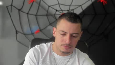 Snapshot of scotty_music chatting on October 12, 2:31 pm Ricardo online show from October 12, 2:31 pm