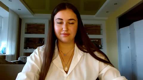 Snapshot of sea_cocktail chatting on September 30, 6:46 am Elizabeth  online show from September 30, 6:46 am