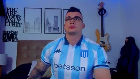 Sean Carrera online show from November 13, 3:31 am