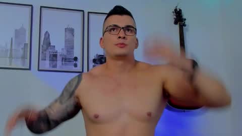 Sean Carrera online show from February 10, 11:08 pm