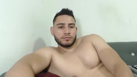 seank_noszka online show from December 13, 7:53 pm