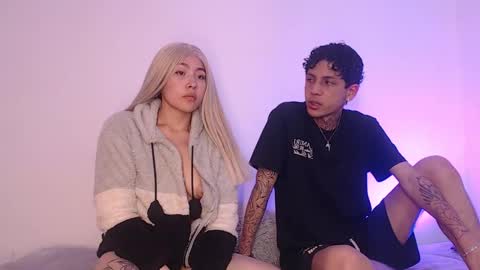 Snapshot of sebas_and_mila chatting on September 28, 2:42 am CAMILA Y SEBASTIAN online show from September 28, 2:42 am