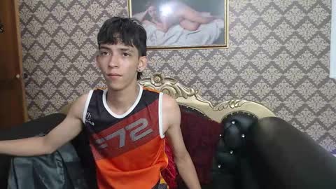 Snapshot of sebas_cat chatting on September 28, 9:35 pm Sebastian Alvarez online show from September 28, 9:35 pm