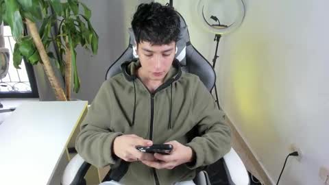 sebastian online show from February 23, 3:58 pm