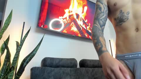 sebastian online show from December 31, 1:47 am