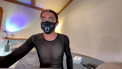 Nip online show from June 8, 6:09 pm