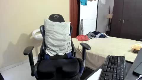 sebastiam_blake online show from February 17, 9:36 pm