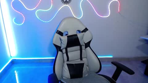 Sebastian online show from November 13, 6:16 am