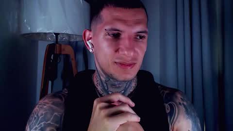 Snapshot of sebastian_muss chatting on October 5, 1:08 pm Sebastian online show from October 5, 1:08 pm