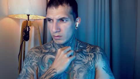 Sebastian online show from November 4, 1:07 am