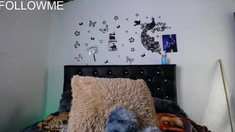 Snapshot of sebastian_posse chatting on January 22, 4:55 pm Myystiic online show from January 22, 4:55 pm