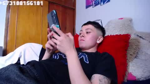 Snapshot of sebastian_posse chatting on September 30, 8:19 pm Myystiic online show from September 30, 8:19 pm