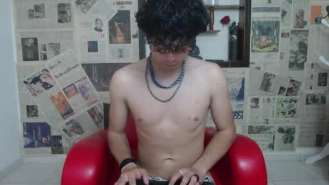 sebastian_rougue online show from April 27, 9:45 pm