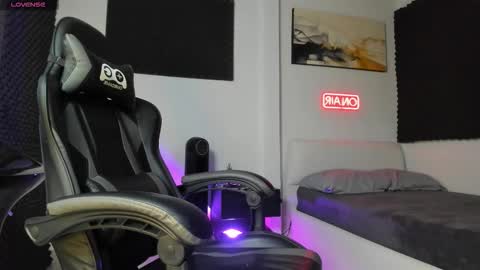 Lucian Sinclair online show from November 12, 2:58 am