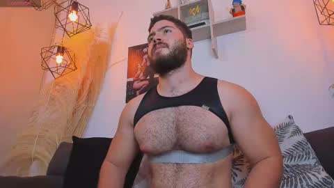 Instagram jeanpaulfit  online show from March 16, 10:25 pm