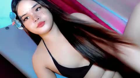 kwen online show from February 1, 7:11 pm