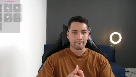 Snapshot of secretboy5000 chatting on February 7, 4:35 pm Jex online show from February 7, 4:35 pm