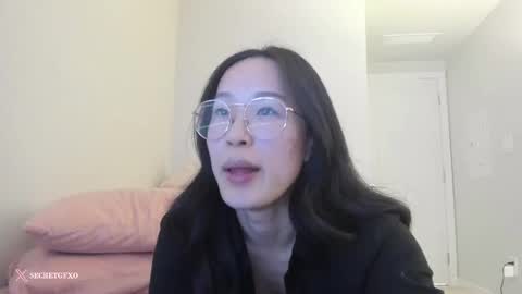 Snapshot of secretgirlfriendxo chatting on February 22, 2:06 am Angela online show from February 22, 2:06 am