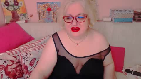 Snapshot of secretloverbbw chatting on October 21, 6:33 pm Alice online show from October 21, 6:33 pm