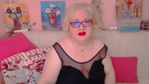 Alice online show from October 28, 9:05 pm