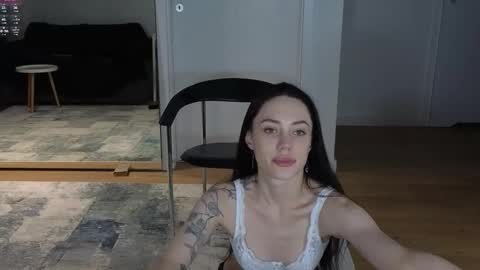 Snapshot of seduced_by_sara chatting on September 9, 7:47 pm Sara online show from September 9, 7:47 pm