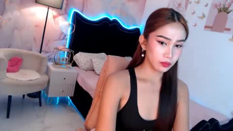 Snapshot of seductive_vana chatting on September 14, 8:54 pm Vanessa online show from September 14, 8:54 pm